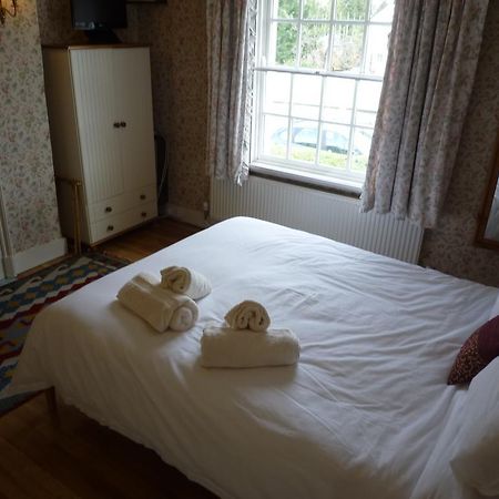 Manor Cottage Bed And Breakfast Windsor Ngoại thất bức ảnh