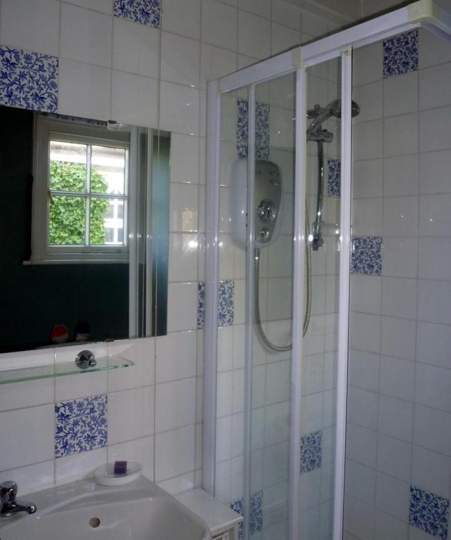 Manor Cottage Bed And Breakfast Windsor Ngoại thất bức ảnh