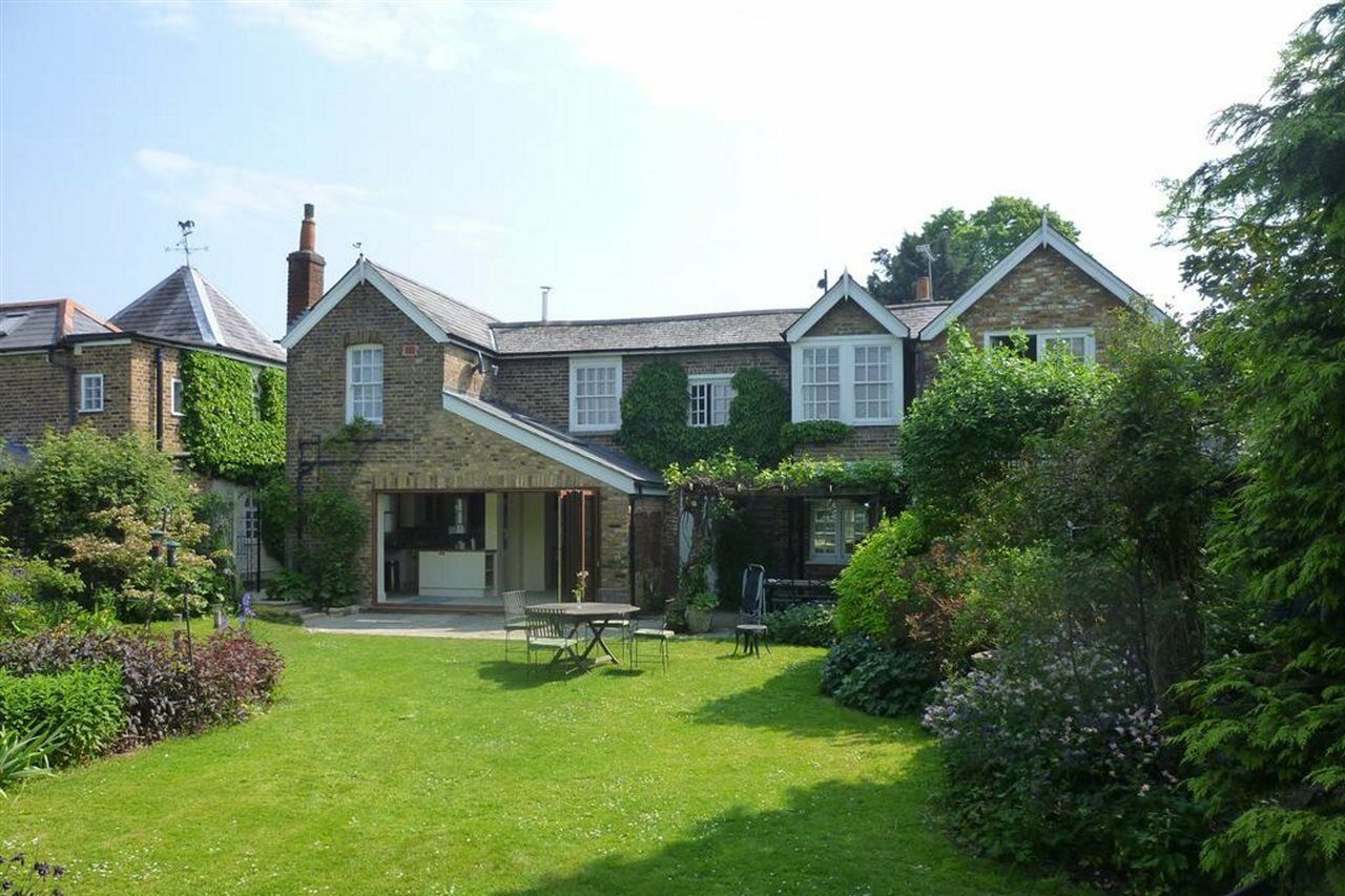 Manor Cottage Bed And Breakfast Windsor Ngoại thất bức ảnh